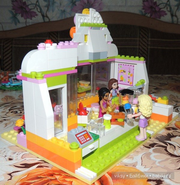 Экскурсия по нашему городку. Увлечение дочек Lego Friends