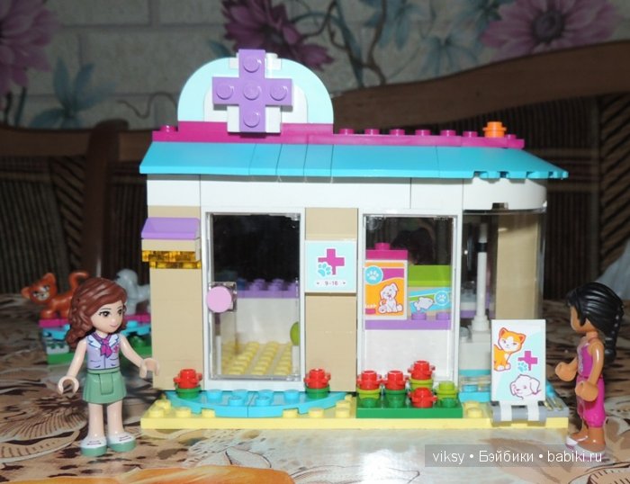 Экскурсия по нашему городку. Увлечение дочек Lego Friends