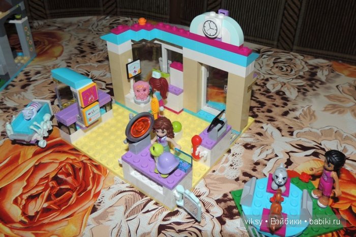 Экскурсия по нашему городку. Увлечение дочек Lego Friends