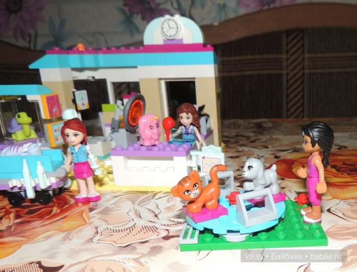 Экскурсия по нашему городку. Увлечение дочек Lego Friends
