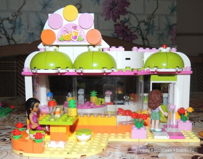 Экскурсия по нашему городку. Увлечение дочек Lego Friends