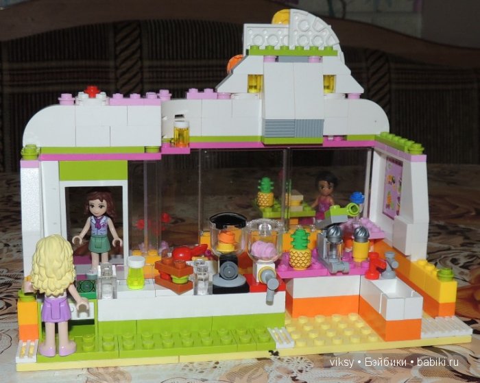 Экскурсия по нашему городку. Увлечение дочек Lego Friends