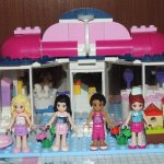 Экскурсия по нашему городку. Увлечение дочек Lego Friends.