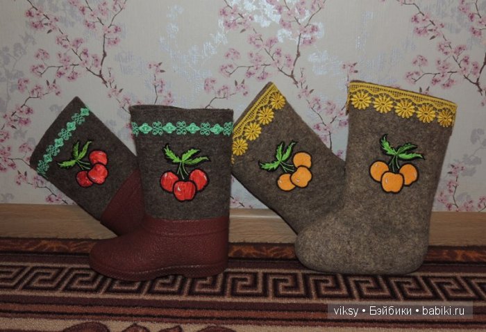 Валенки, валенки, расшитые для маленьких