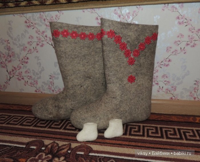 Валенки, валенки, расшитые для маленьких