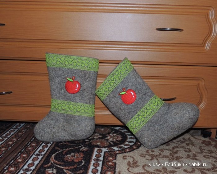 Валенки, валенки, расшитые для маленьких (фото 6)