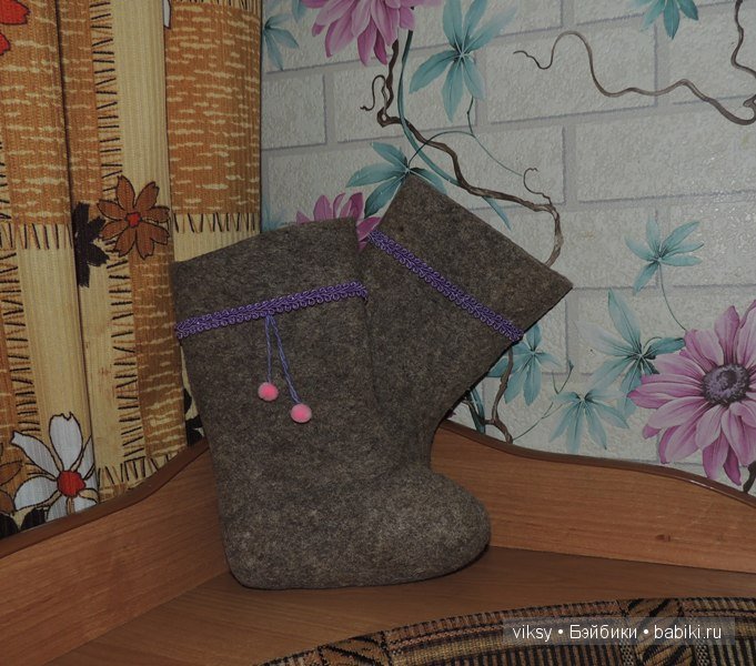 Валенки, валенки, расшитые для маленьких (фото 4)