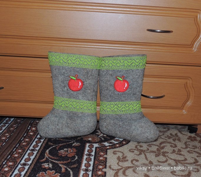 Валенки, валенки, расшитые для маленьких (фото 7)