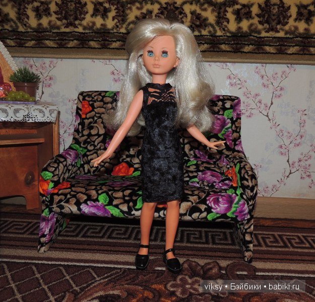 Шикарная блондинка и роскошная брюнетка. Bambola Corinne Italocremona