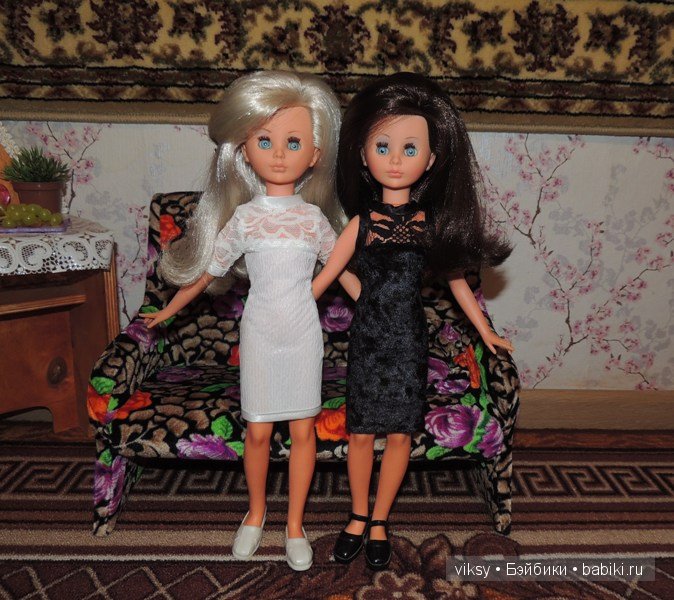 Шикарная блондинка и роскошная брюнетка. Bambola Corinne Italocremona