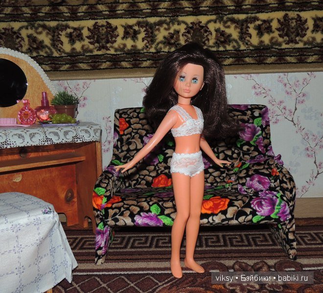 Шикарная блондинка и роскошная брюнетка. Bambola Corinne Italocremona