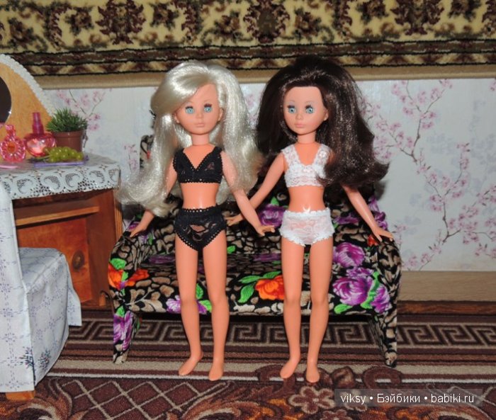 Шикарная блондинка и роскошная брюнетка. Bambola Corinne Italocremona