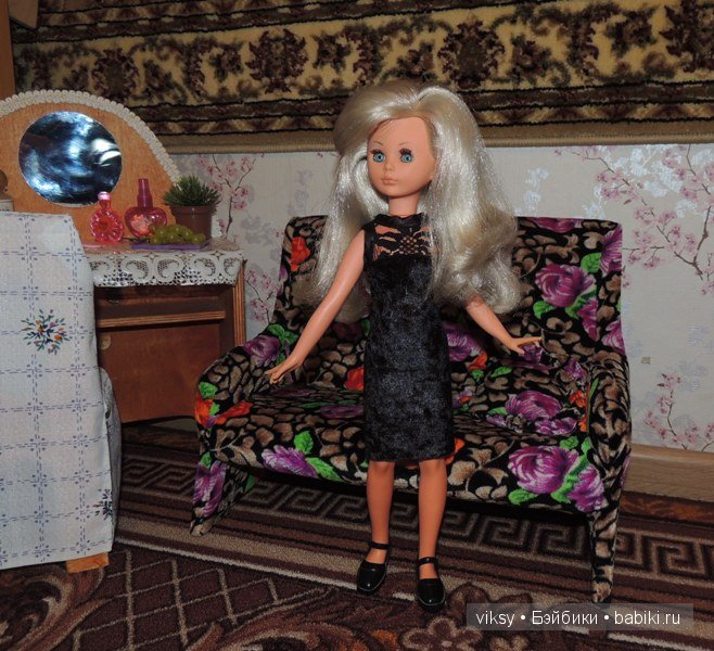 Шикарная блондинка и роскошная брюнетка. Bambola Corinne Italocremona