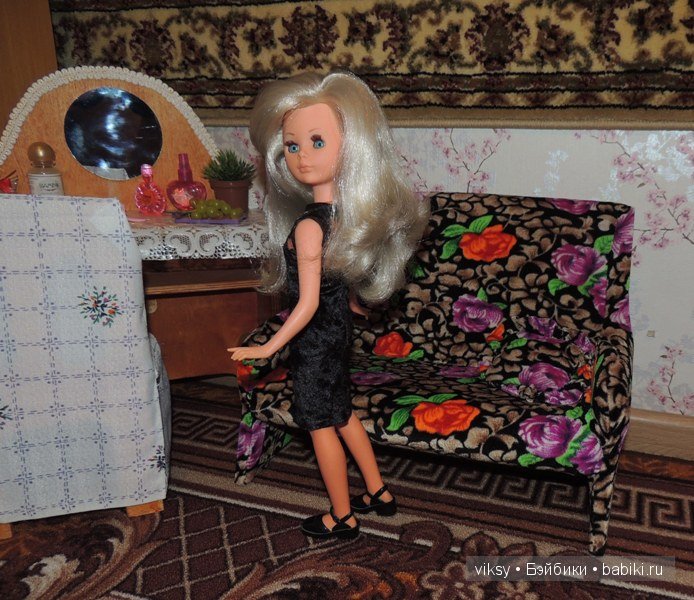 Шикарная блондинка и роскошная брюнетка. Bambola Corinne Italocremona