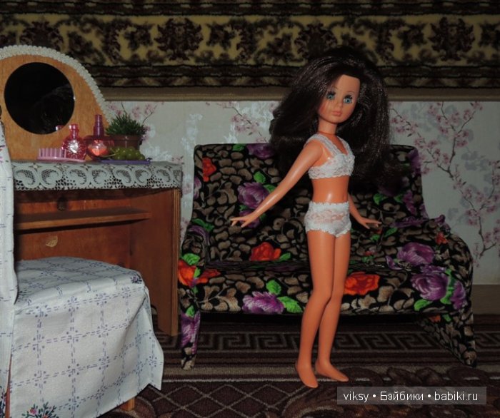 Шикарная блондинка и роскошная брюнетка. Bambola Corinne Italocremona