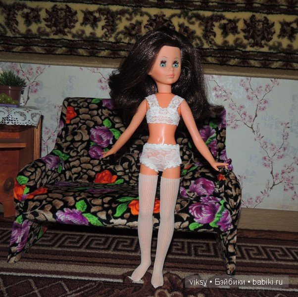 Шикарная блондинка и роскошная брюнетка. Bambola Corinne Italocremona