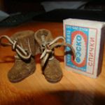 Миниатюрные сапожки для куклы БЖД