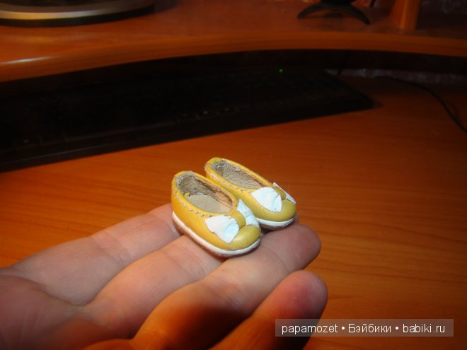 Солнечные туфельки для куклы БЖД