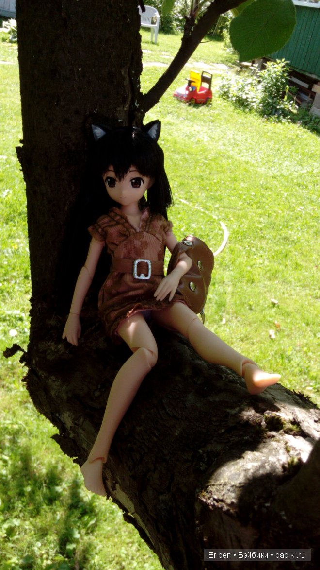 Отдых на даче. Куклы тоже отдыхают