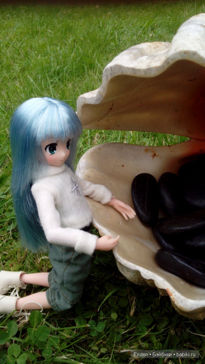 Отдых на даче. Куклы тоже отдыхают