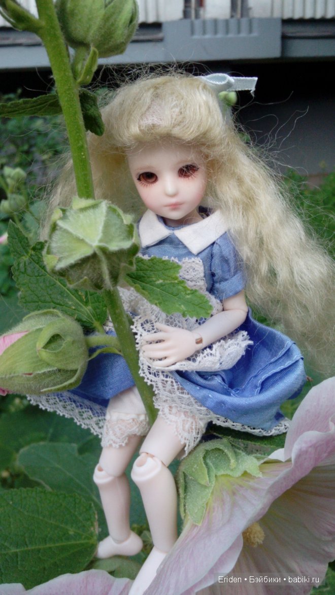 Прогулка по клумбам — Куклы J