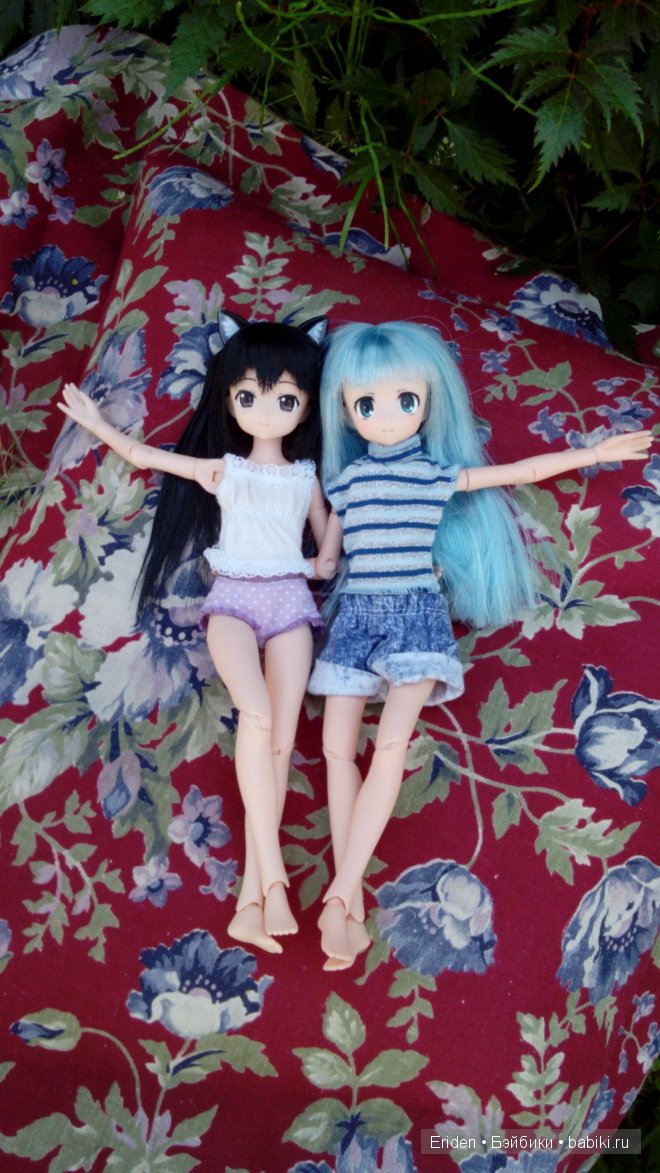 Отдых на даче. Куклы тоже отдыхают