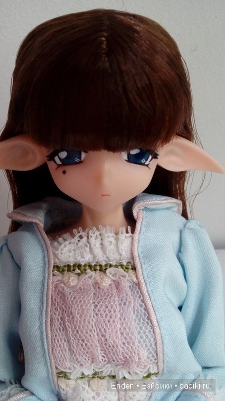 Интересная японочка. Azone