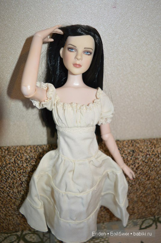 Показ мод. Приехала посылка с одеждой на 40 см (фото 4)