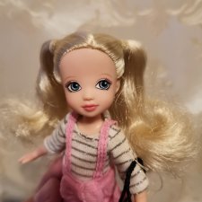 Neve, первый выпуск младшей Moxie Girls