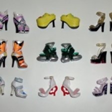 Обувь и одежда для кукол Rainbow High