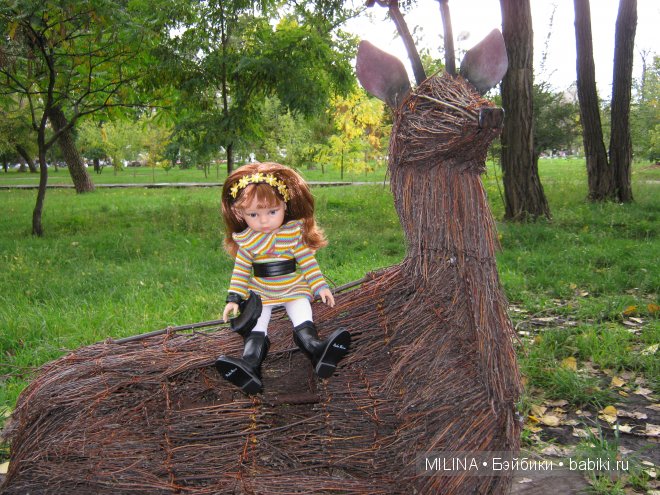 Первая прогулка с Алисой (Paola Reina) | Бэйбики Первая прогулка с Алисой (Paola Reina) (фото 6)