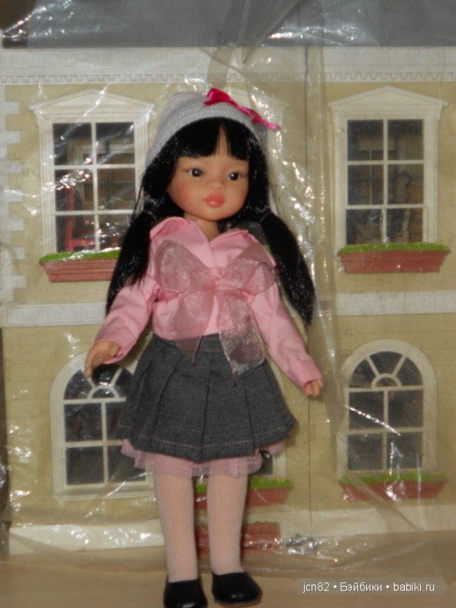 Лиу Paola Reina Лиу Paola Reina