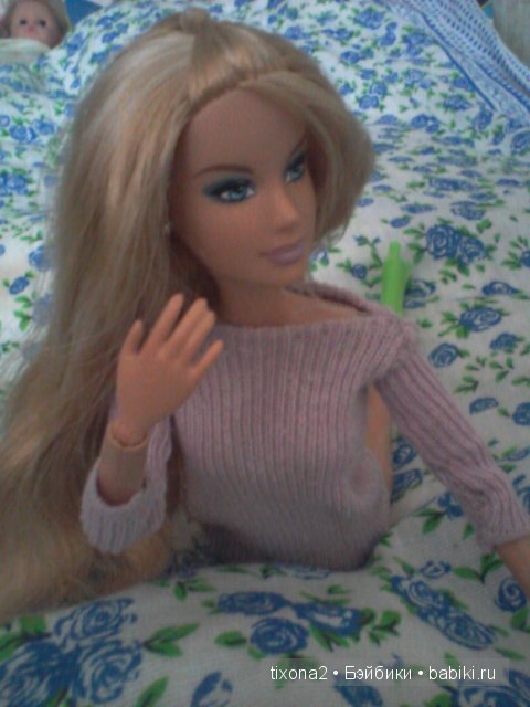 У нас новенькая — Куклы Barbie (Барби): Looks (фото 4)