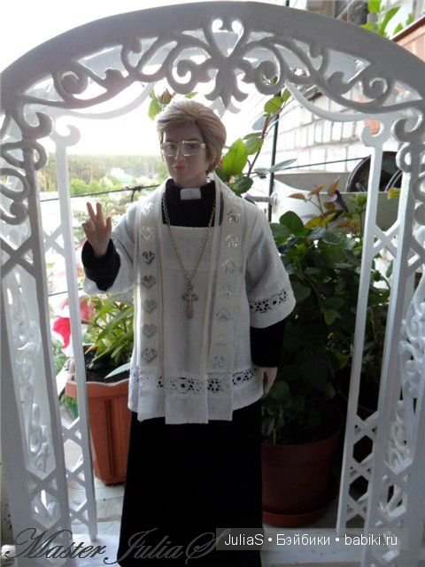 Юлькина кукломебель. Подарок (фото 4)