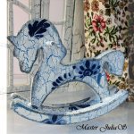 Юлькина кукломебель (лошадки и сани)