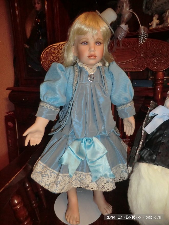 Белый кролик для Алисы — Коллекционные куклы разных авторов (Разное): редкие бренды (фото 8)