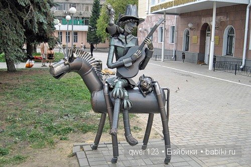 Памятники героям мультфильмов