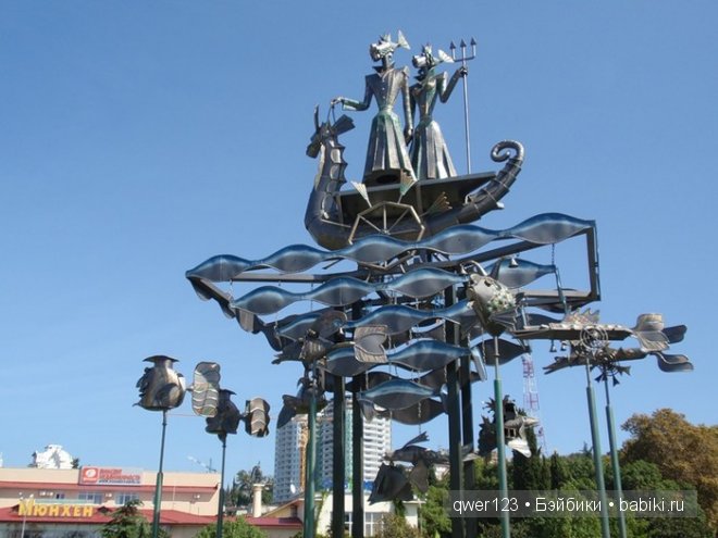 Памятники героям мультфильмов