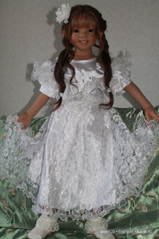 наряд для Илаи от Annette Himstedt