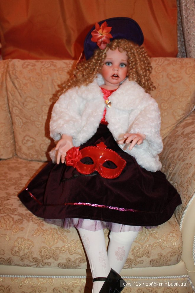 Новый образ фарфоровой куклы Анжелики (Маффин) от Донны Руберт для Новогоднего карнавала