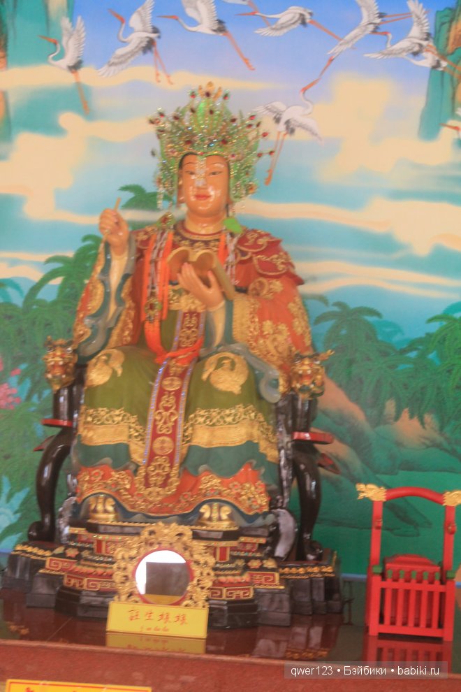 Мое знакомство с экзотическим Тайландом,посещение Китайского Храма