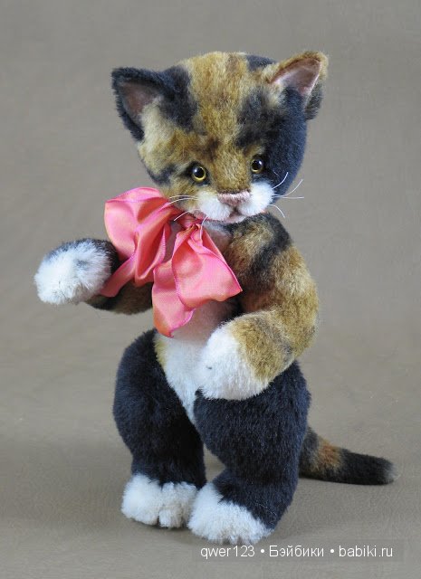 Душевные авторские игрушки Tami Eveslage, Inside My Studio (фото 9)