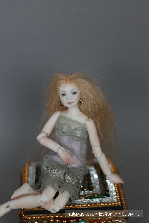 Новые малышки масштаба 1/12. Фарфоровые куклы