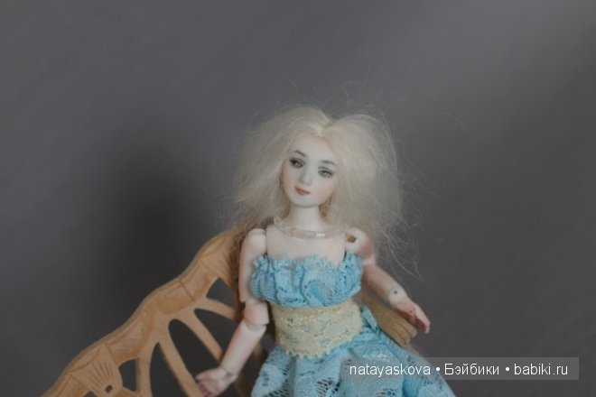 Новые малышки масштаба 1/12. Фарфоровые куклы (фото 7)