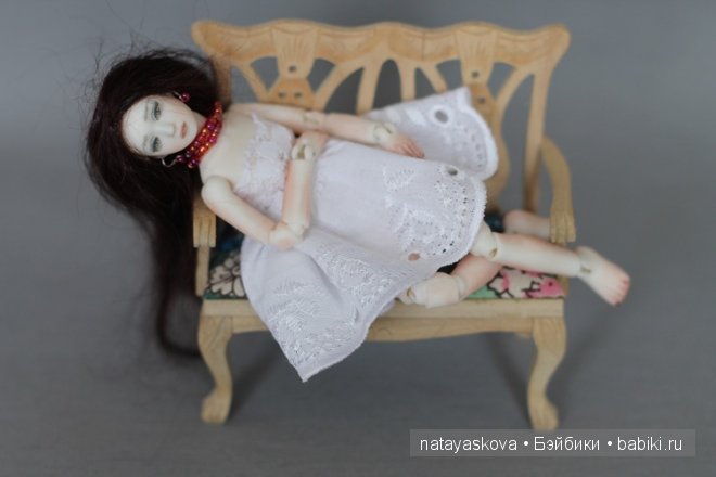 Новые малышки масштаба 1/12. Фарфоровые куклы