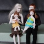 Маленькая фарфоровая семья масштаба 1:12