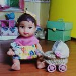 Как девчонки в дочки-матери играли