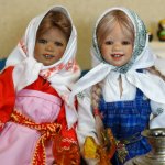 Любимые малышки-химочки в уральских костюмах