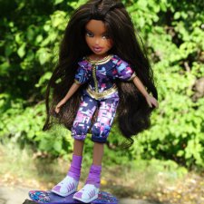 Ещё не много Братц