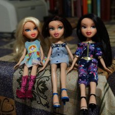Новенькие жители. Куклы Bratz